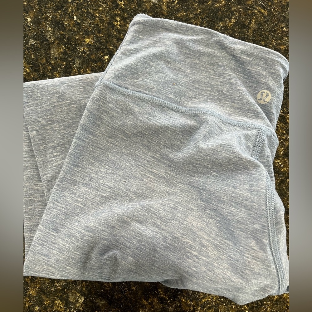 Lululemon yoga pants
